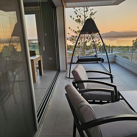 Majestic Sunset Salt Lake Views 300M From Beach Larnaca Esterno foto